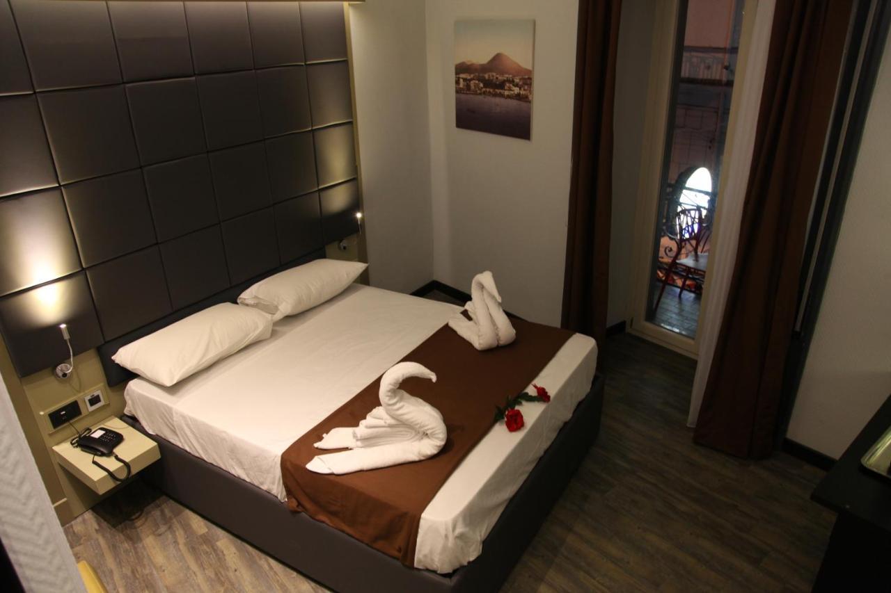 Dolce Vita Rooms & Breakfast Neapel Exteriör bild